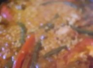 塩味を7～8割調え、強めの中火にし、スープが蒸発して米が見えたらスープを少し足し、米がスープに浸っている状態で12分煮る。後半で、9割方塩味を調える。