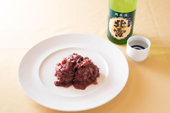 １．赤ワインと日本酒が、意外の好相性『鶏もも肉の赤ワイン風味』